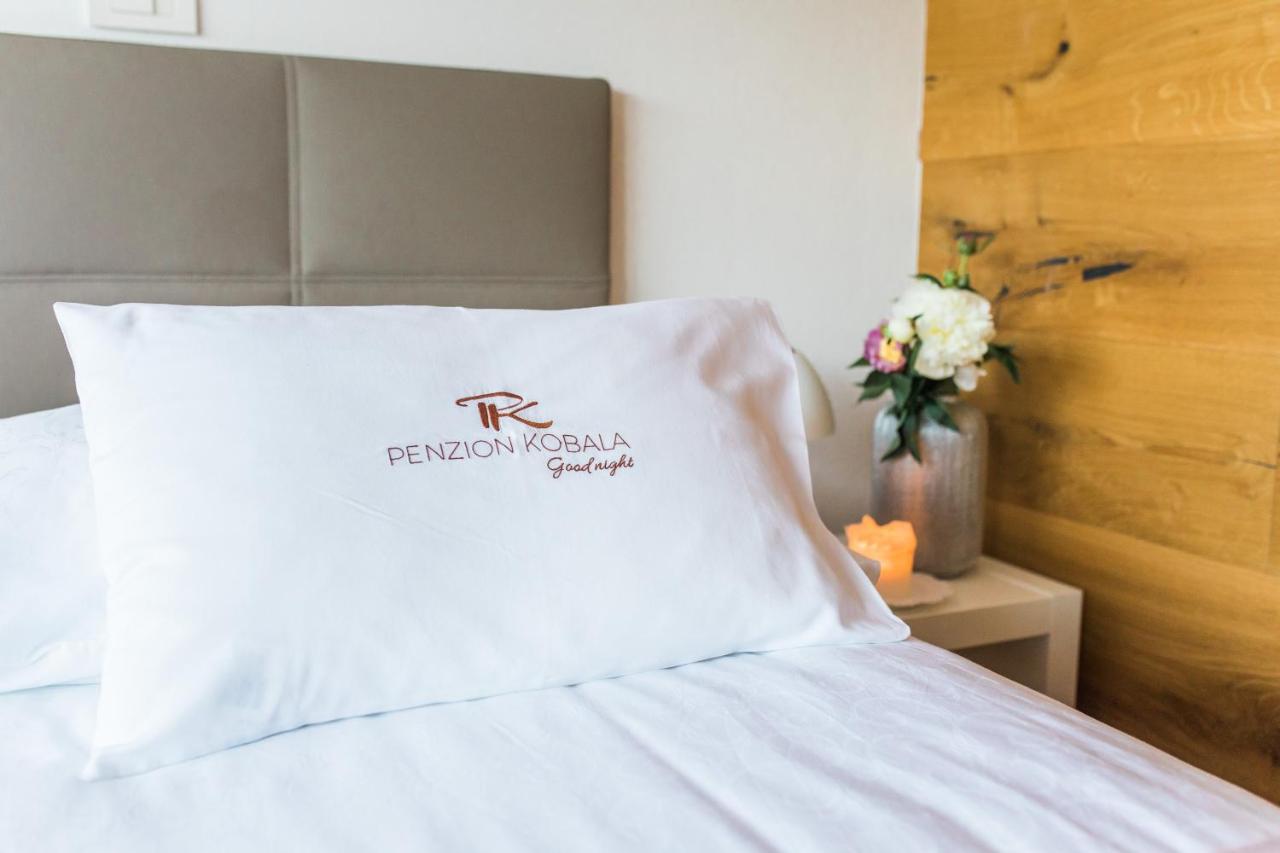 Hotel Penzion Kobala Tolmin Extérieur photo