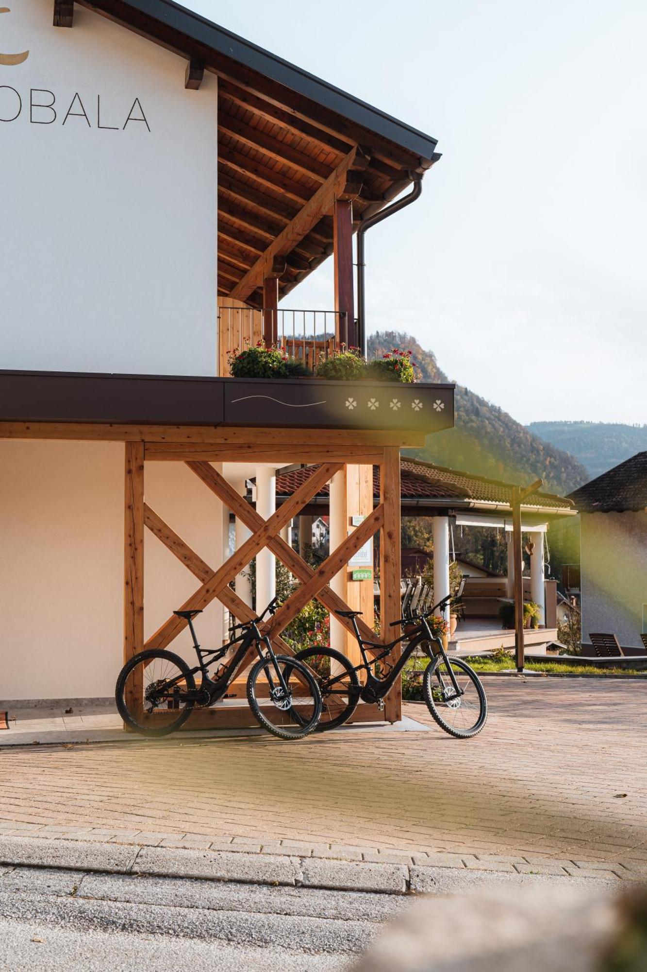 Hotel Penzion Kobala Tolmin Extérieur photo