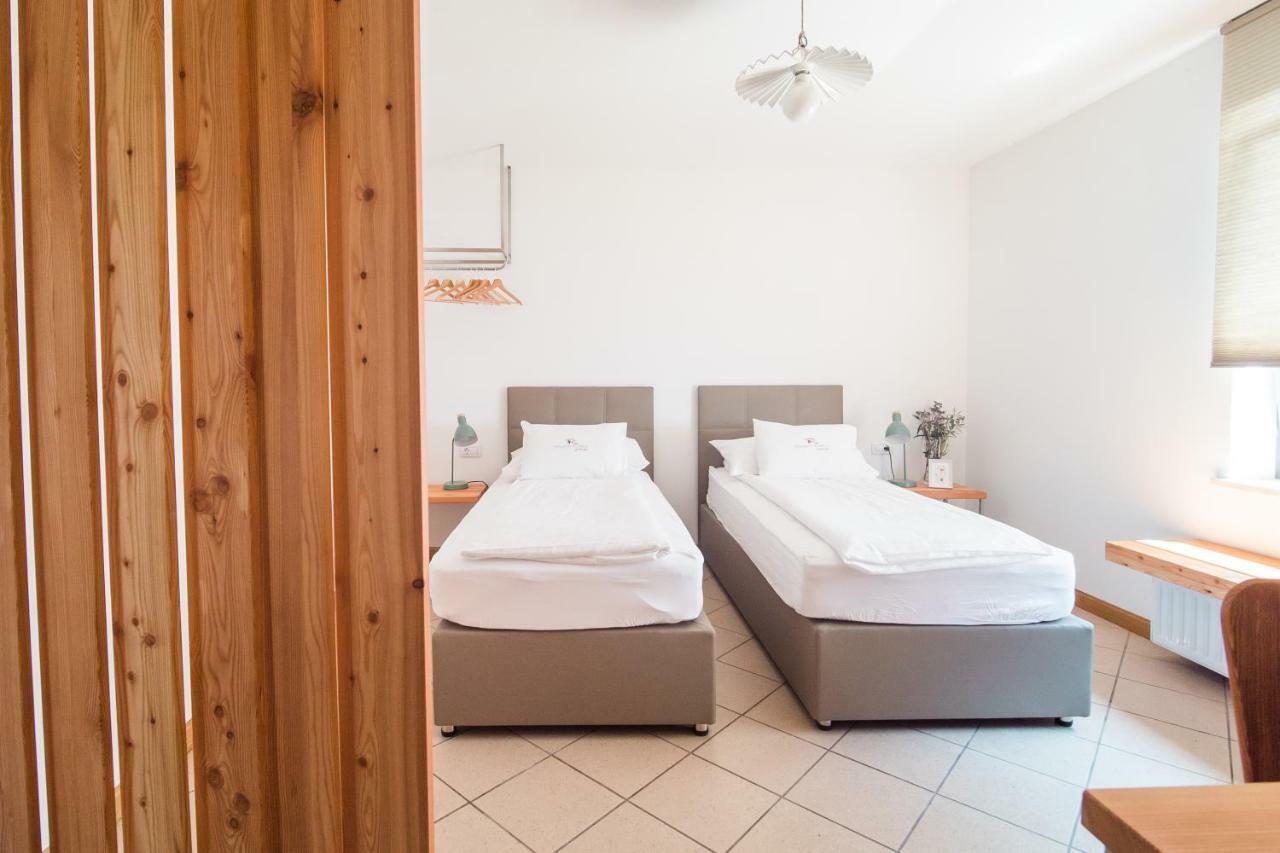 Hotel Penzion Kobala Tolmin Extérieur photo